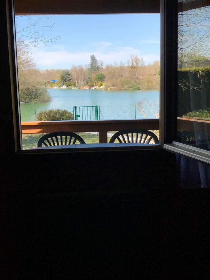 Le Chalet Du Lac - Domaine De La Goujonne Saint-Sauveur-les-Bray ภายนอก รูปภาพ