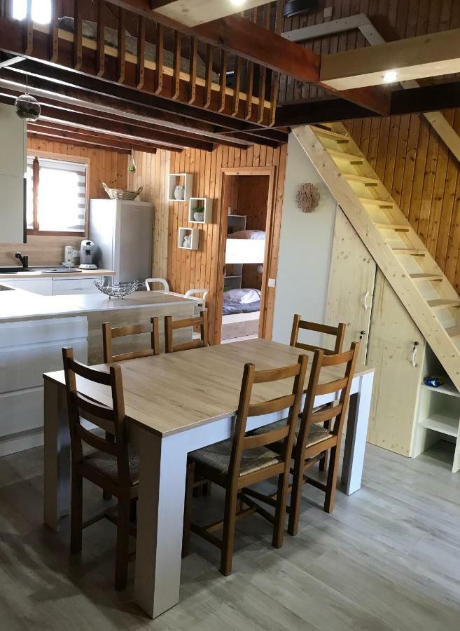 Le Chalet Du Lac - Domaine De La Goujonne Saint-Sauveur-les-Bray ภายนอก รูปภาพ