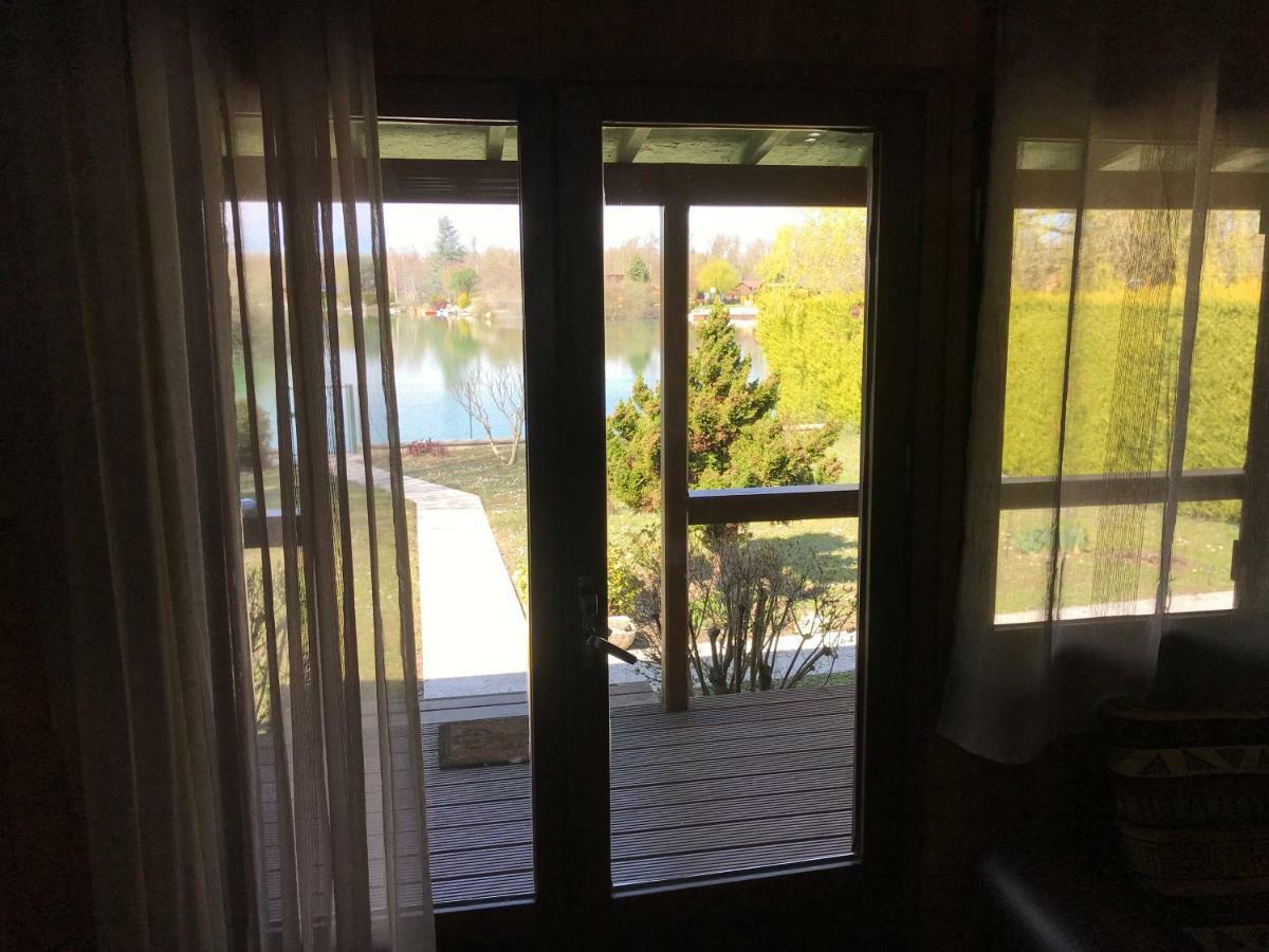 Le Chalet Du Lac - Domaine De La Goujonne Saint-Sauveur-les-Bray ภายนอก รูปภาพ